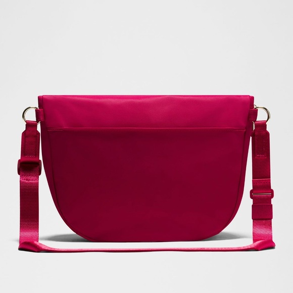 Lululemon Athletica Fuchsia Crossbody Bag 5L - Picture 4 of 6